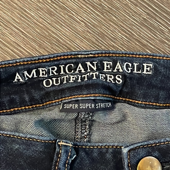 American Eagle dark washed jeans - Picture 3 of 5